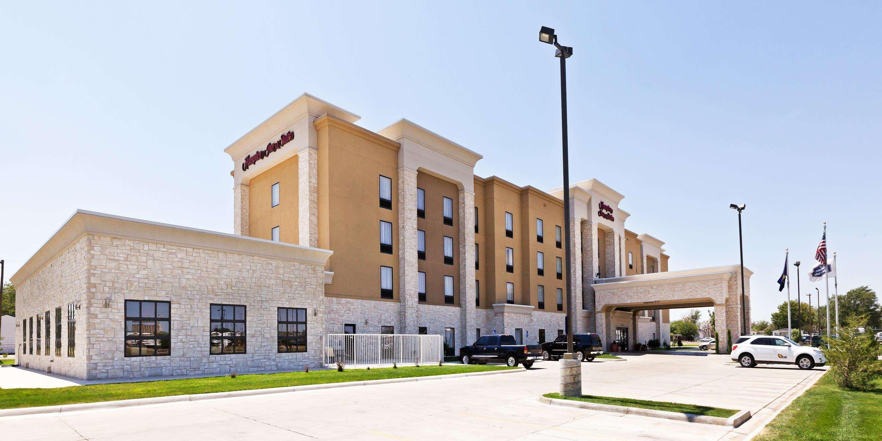 Hampton Inn & Suites Liberal Exteriör bild